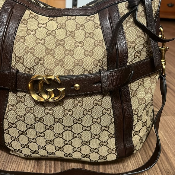A295 - ๐ฏ% authentic Gucci shoulder bag - Picture 6 of 16